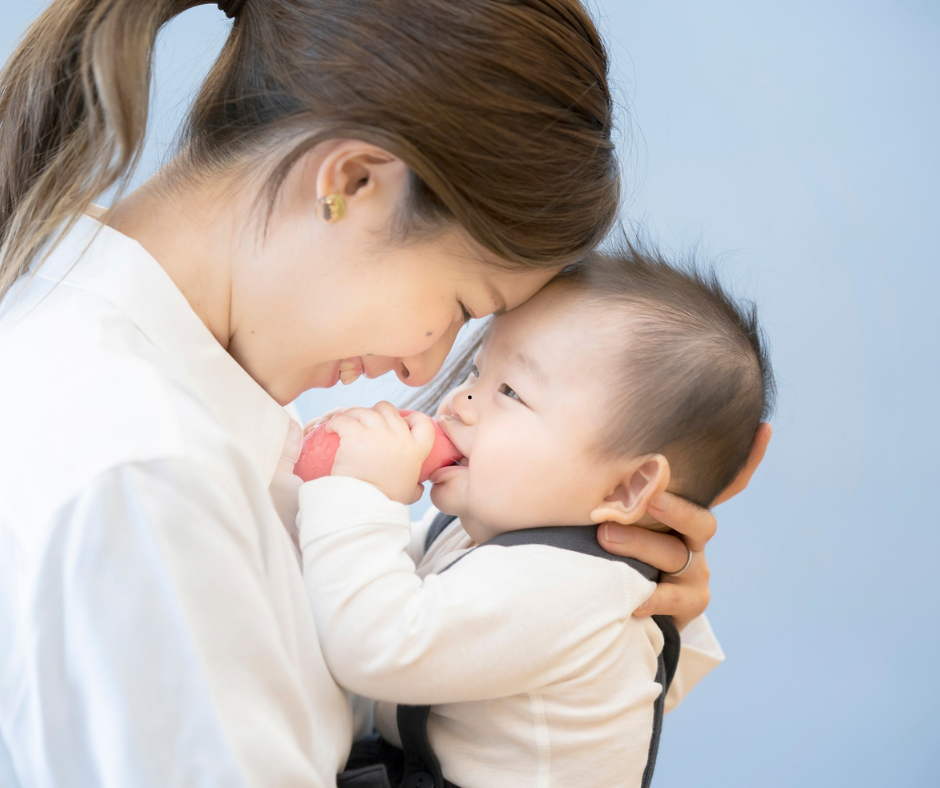 Phụ nữ sau sinh rất cần được chăm sóc sức khỏe từ trong ra ngoài